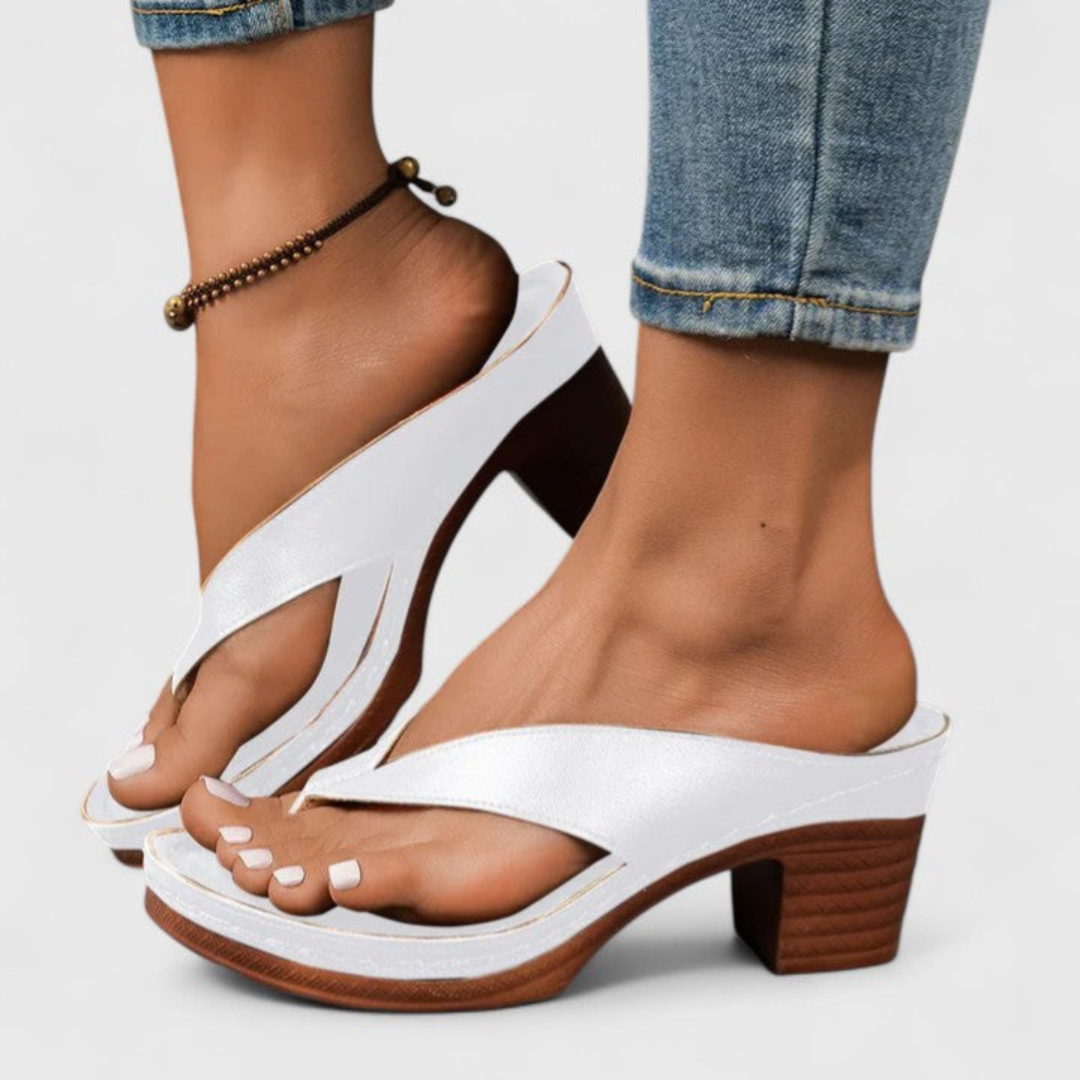 Comfortable women thong sandals chunky heel design breathable everyday summer wear